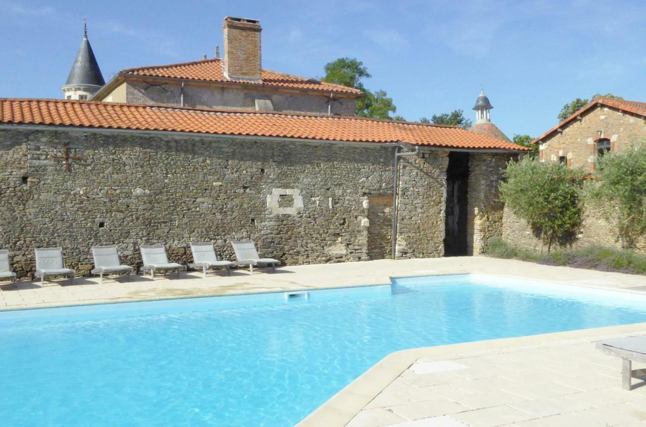 Chateau Breduriere Moutiers-sur-le-Lay Ngoại thất bức ảnh